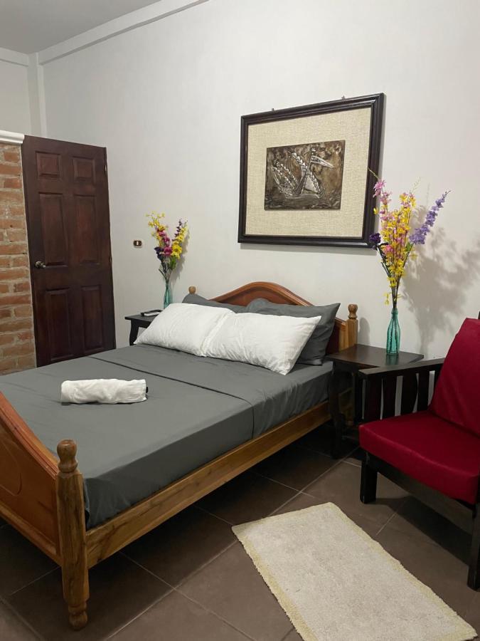 Hostal Y Restaurante La Toscana Metapán Zewnętrze zdjęcie